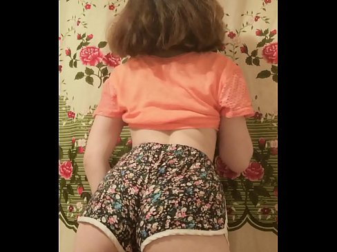 ❤️ Sexy ung babe tar av seg shortsen på kamera ☑ Porno ved no.xxxtophd.ru ☑