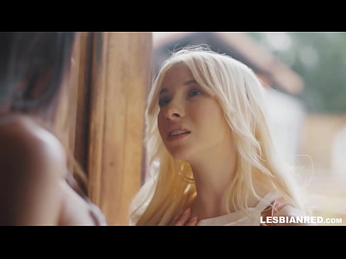 ❤️ Jenta kommer hjem noen måneder senere og ender opp med å spise stemorens fitte ☑ Porno ved no.xxxtophd.ru ☑